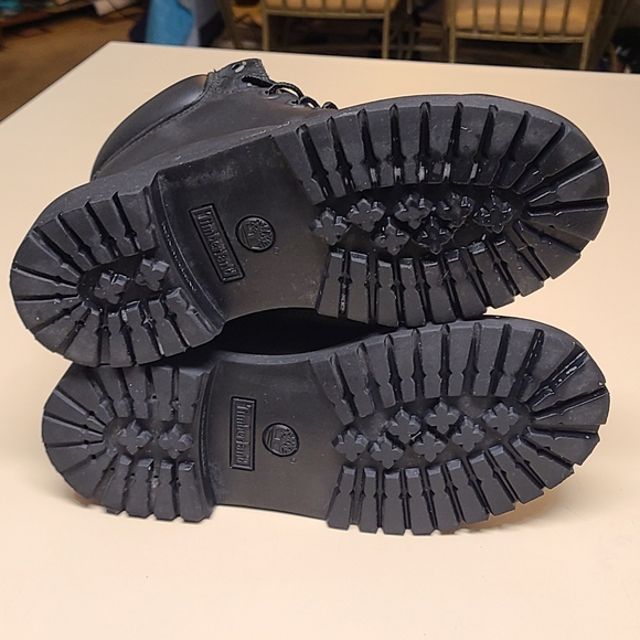 Timberland classic 6" boot size 2 - Picture 9 of 9